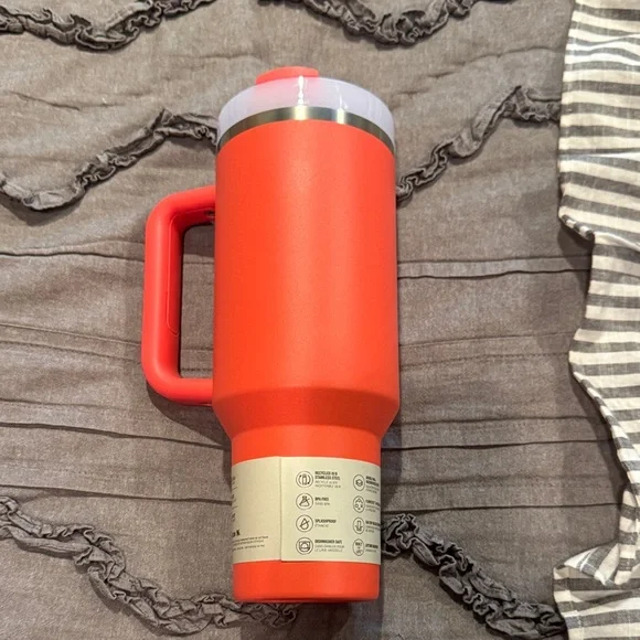 Stanley Quencher H2.0 Tumbler - Vibrant Orange - Picture 2 of 4